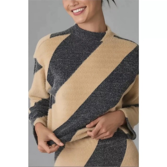 Anthropologie Sweaters - Anthropologie Maeve Mock Neck Cropped Diagonal Gray Striped Sweater
